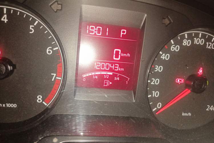 Used Volkswagen Santana 2015 1.6L Automatic Comfort Edition
