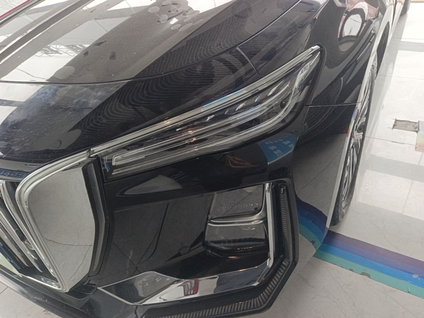 Hongqi H5 2025 2.0T Automatic Flag Edition – 500 000 Units Commemorative Version — снимка 8