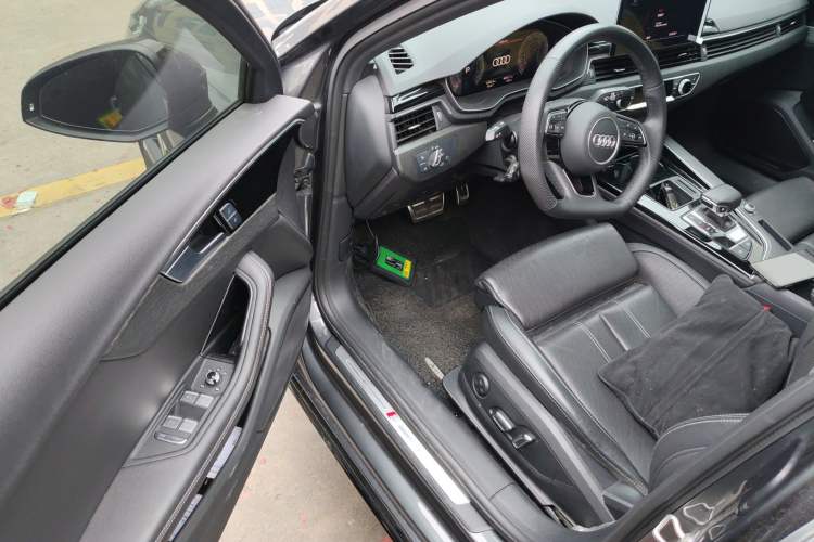 Used Audi A4L 2024 40 TFSI Luxury Dynamic Edition