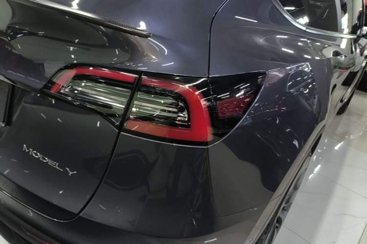 Used Tesla Model Y 2022 Performance High-Performance All-Wheel-Drive Version
