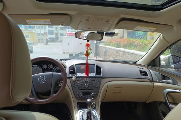 Used Buick Regal 2011 2.0L Comfort Edition Headliner