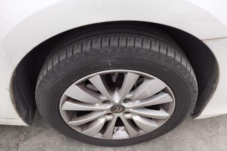 Used Citroen C-Quatre 2013 Sedan 1.6L Automatic Prestige Model Right Front Wheel Hub