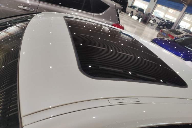 Used BMW i4 2022 eDrive40 Roof