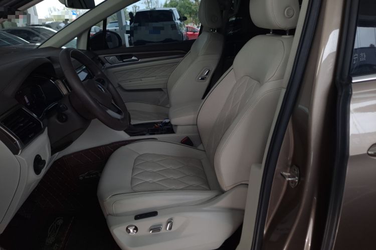 Used Volkswagen Viloran 2020 380TSI Prestige Edition
