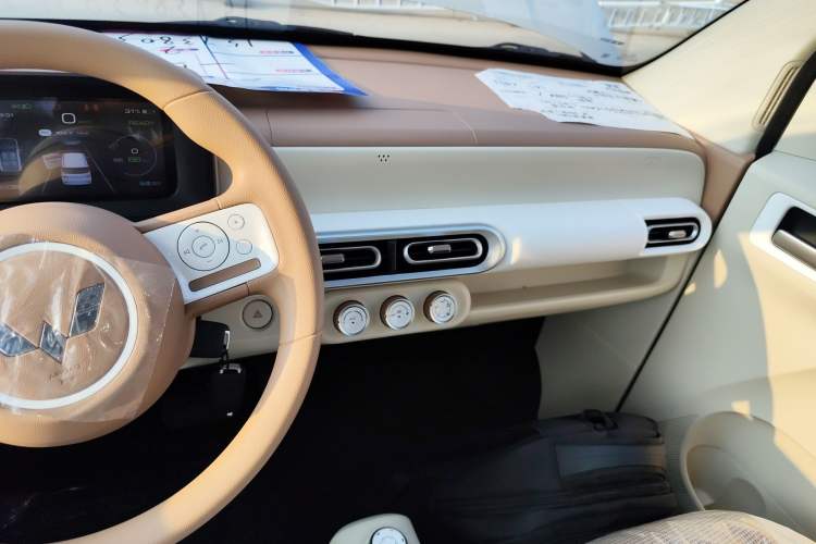 Used Wuling Hongguang MINIEV 2024 3rd Generation 215km Youth Edition