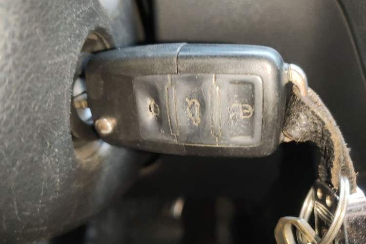 Used Volkswagen Santana 2013 1.6L Automatic Comfort Edition