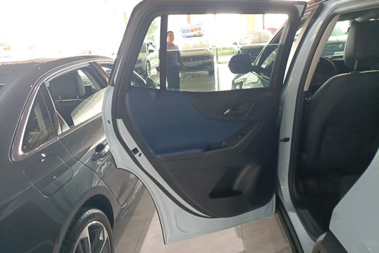 Used Chevrolet Equinox Plus 2024 102km RS Ultimate Edition