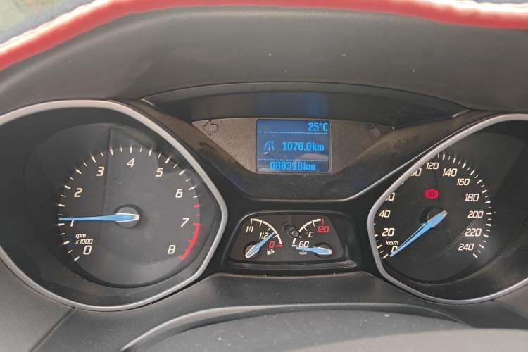 Used Ford Focus 2012 Sedan 1.6L Manual Comfort Model Odometer Close Up