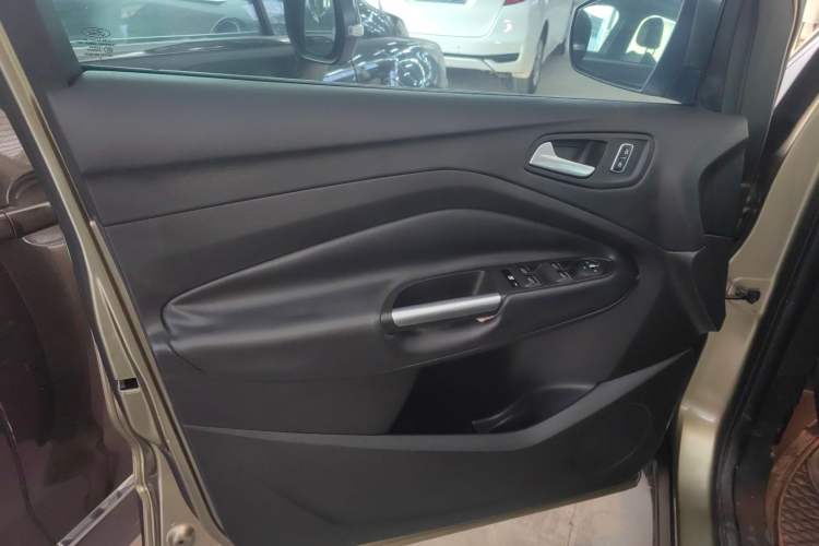 Used Ford Kuga 2015 1.5L GTDi Two-Wheel Drive Fashion Edition