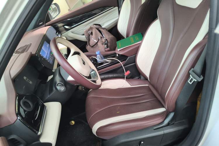 Used Geely Auto Monjaro L 2021 2.0TD High-Power Automatic All-Wheel-Drive Flagship Version Left Front Seat