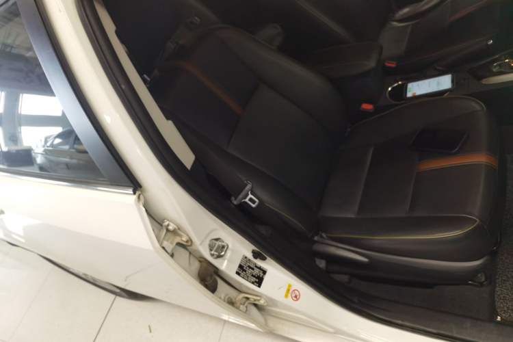 Used Toyota Corolla 2017 1.6L CVT GL Right Front Seat