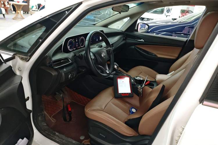 Used Buick GL6 2021 323T Mild Hybrid Connect Luxury Model Driver Seat