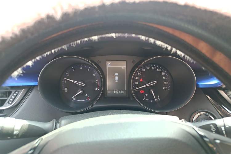 Used Toyota C-HR 2018 2.0L Leading with Sunroof China VI Standard Instrument Cluster