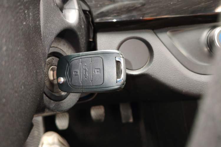 Used Baojun 310 2016 1.2L Manual Fashionable Edition
