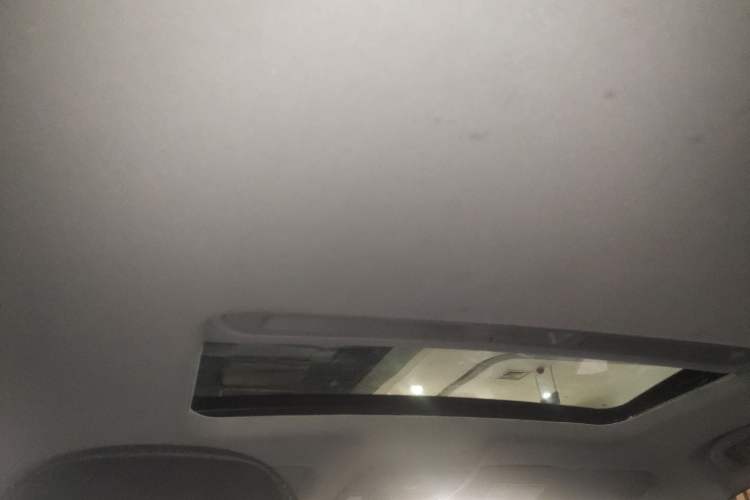 Used Roewe i6 2020 PLUS 1.6L CVT 4G Connected Glory Flagship Edition