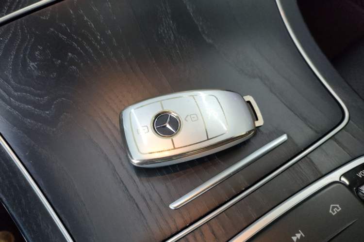 Used Mercedes-Benz C-Class 2021 C 260 L Sport Edition Vehicle Key