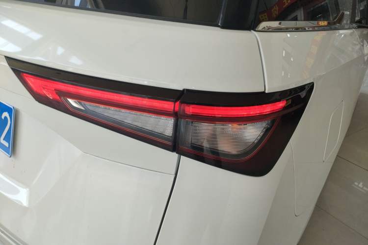 Used Wuling Jiachen 2022 1.5L Manual Comfort Edition