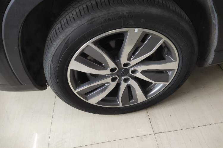 Used Geely Auto Haoyue 2022 1.8TD DCT Luxury 7-Seater Left Front Wheel Hub