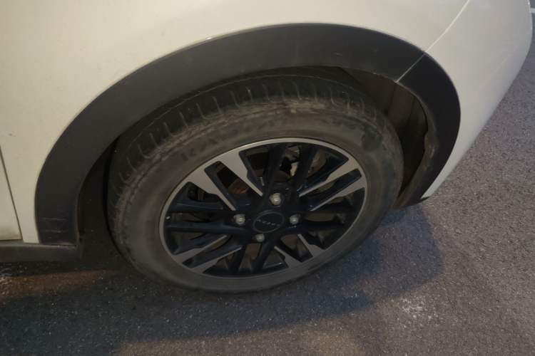 Used Chery QQ Little Ant 2022 Sweet Pink Edition Half-Sugar Version 3-Cell Lithium 30kW 301km