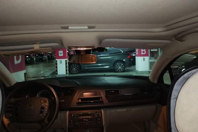 Used Citroen C5 2013 2.0L Manual Comfort Version Headliner