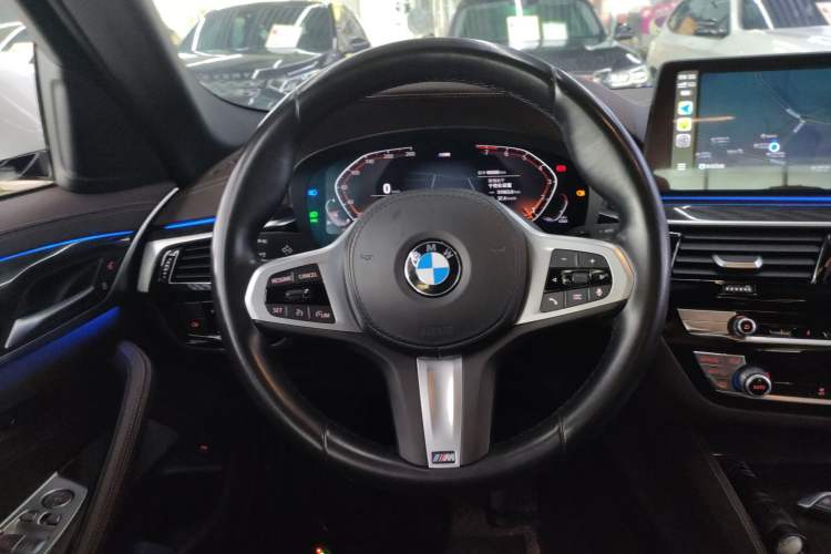 Used BMW 5 Series 2022 525Li M Sport Package Steering Wheel