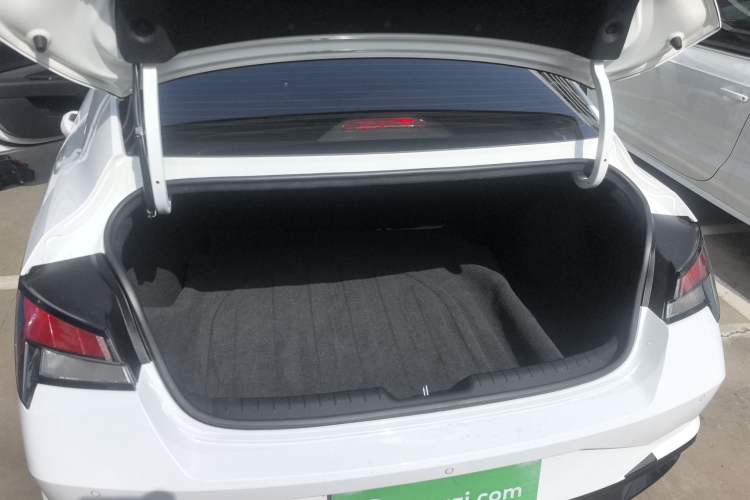 Used Hyundai Elantra 2022 1.5L CVT GLX Elite Edition Trunk