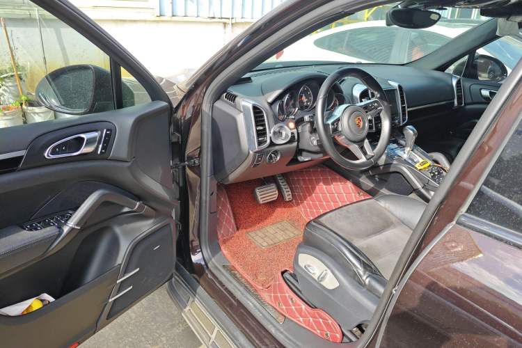 Used Porsche Cayenne 2016 Cayenne Platinum Edition 3.0T