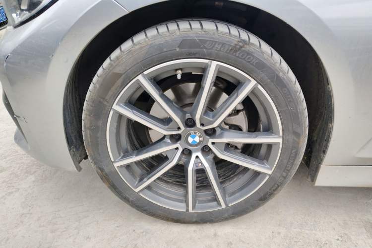 Used BMW 3 Series 2022 Updated 325Li M Sport Package Left Front Wheel Hub
