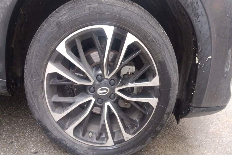 Used GAC Trumpchi GS4 PLUS 2022 270T Automatic Star Edition Right Front Wheel Hub