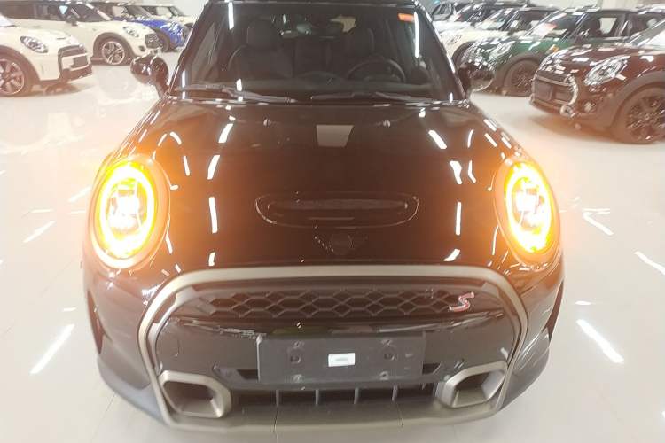 Used MINI 2023 Facelift 2.0T COOPER S Artist Five-Door Edition
