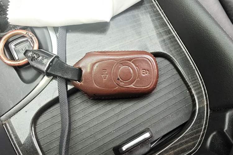 Used Buick Envision 2018 20T Two-Wheel-Drive Elite Model
