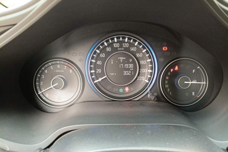 Used Honda Crider 2015 1.8L automatic comfort version Odometer Close Up