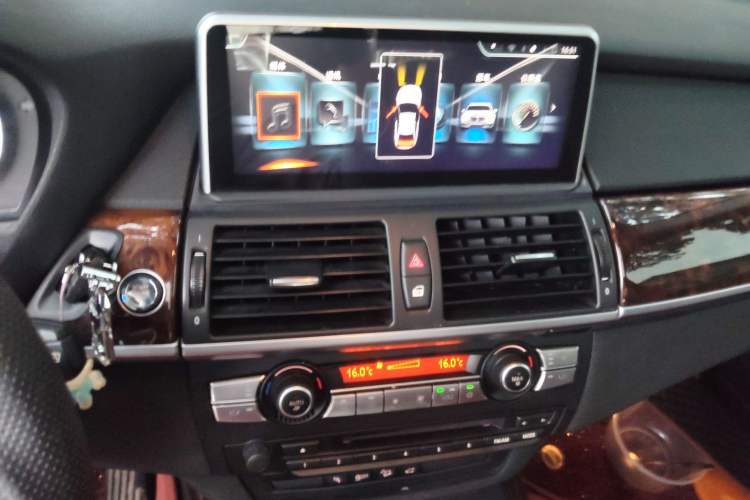Used BMW X5  Audio And AC Panel