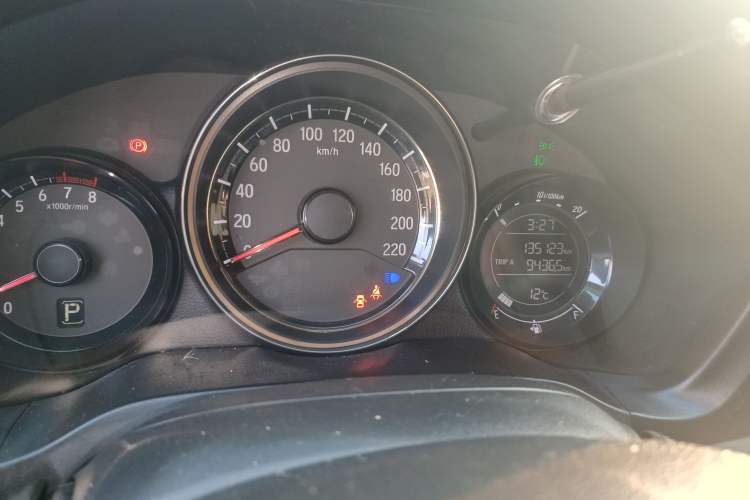 Used Honda XR-V 2015 1.8L EXi CVT Comfort Version