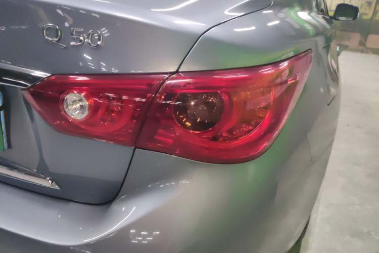 Used Infiniti Q50 2014 3.7L Comfort Edition Exterior 6