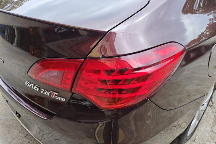 Used GAC Trumpchi GA6 2016 235T DCT Elite Edition Exterior 3