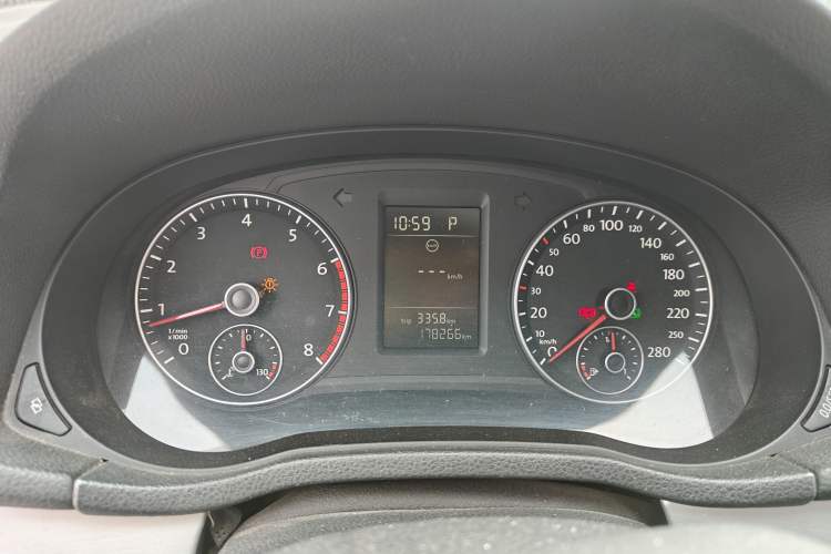 Used Volkswagen Passat 2011 1.8TSI Automatic Prestige Edition Odometer Close Up