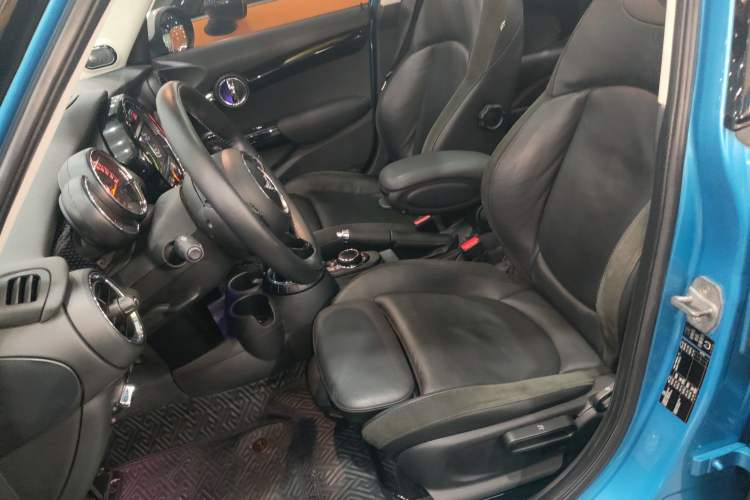 Used MINI MINI 2015 2.0T COOPER S Five-Door Edition
