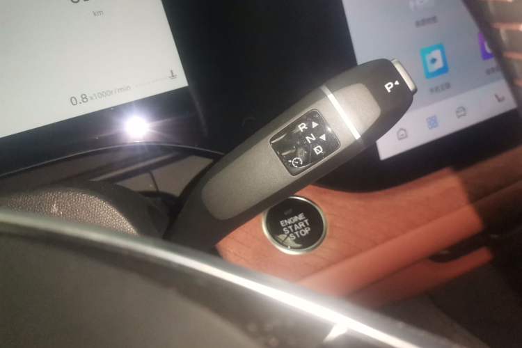 Used CHANGAN CS75 PLUS 2025 4th Generation 1.5T New Blue Whale Smart Luxury Edition
