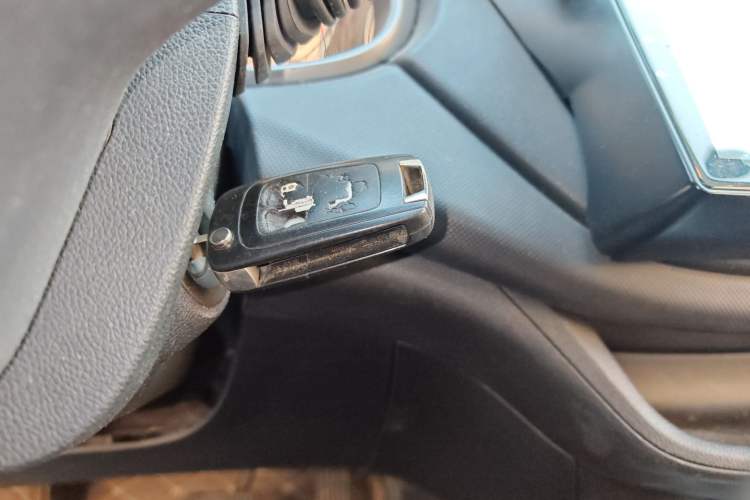 Used Chevrolet Lova RV 2018 1.5L Automatic Smart Drive Model Vehicle Key