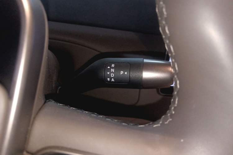 Used Li Auto MEGA 2024 Ultra Model
