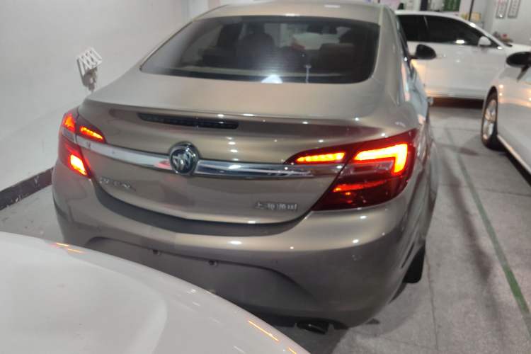 Used Buick Regal 2014 2.0L Leading Fashion Edition