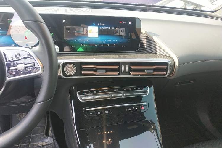 Used Mercedes-Benz EQC 2020 EQC 400 4MATIC Audio And AC Panel