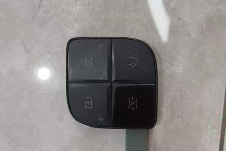 Used Lynk & Co 08 EM-P 2023 220km All-Wheel-Drive Performance Halo