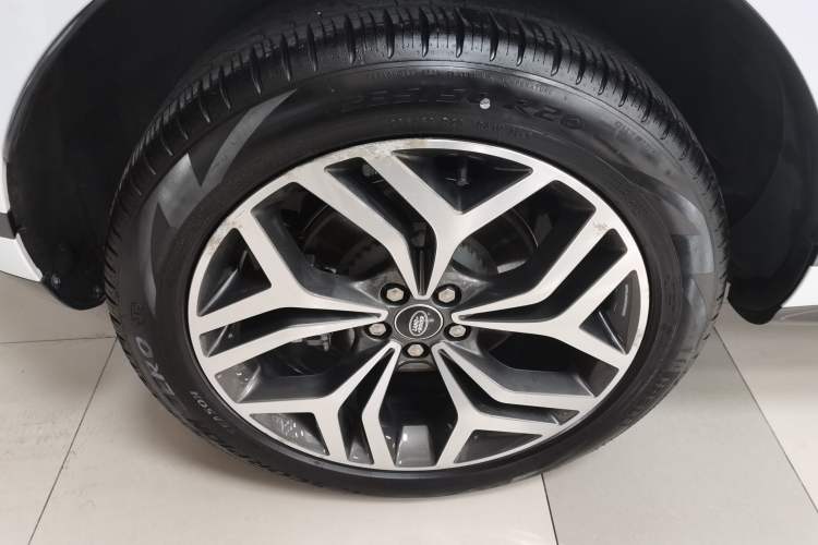 Used Land Rover Range Rover Evoque 2023 Aurora L 249 PS Luxury Edition
