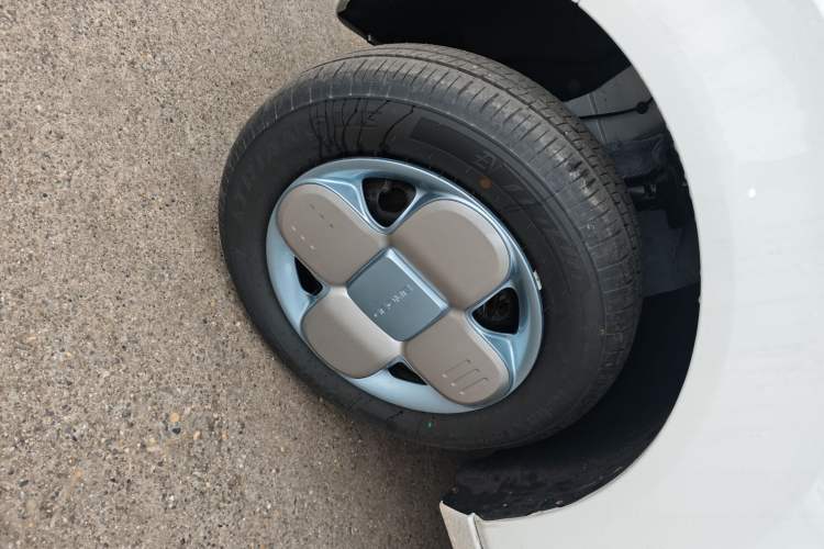 Used Geely Galaxy Panda 2024 Panda Mini 200km Endurance Bear
