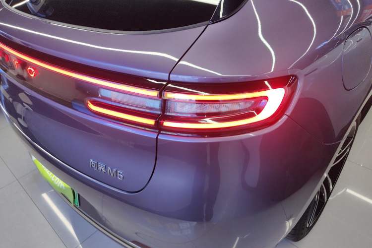 Used Hima AITO M5 2025 Extended-Range Ultra All-Wheel-Drive Version Exterior 3