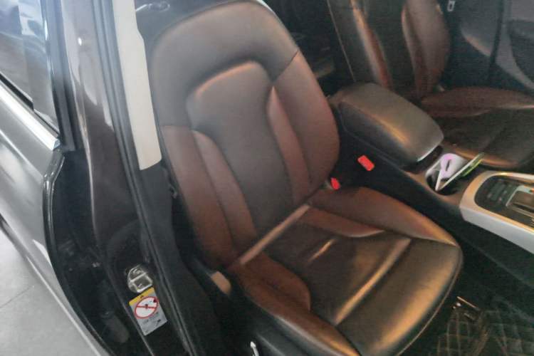 Used Audi Q5 2017 Plus 40 TFSI Technology Model
