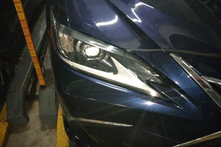 Used Lexus ES 2023 200 Excellence Edition