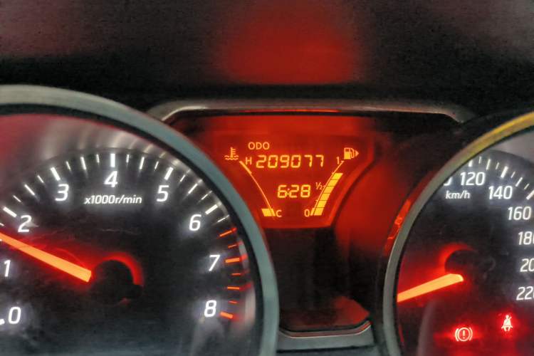 Used Nissan Livina 2013 Jingrui 1.6XL Manual Comfort Edition
